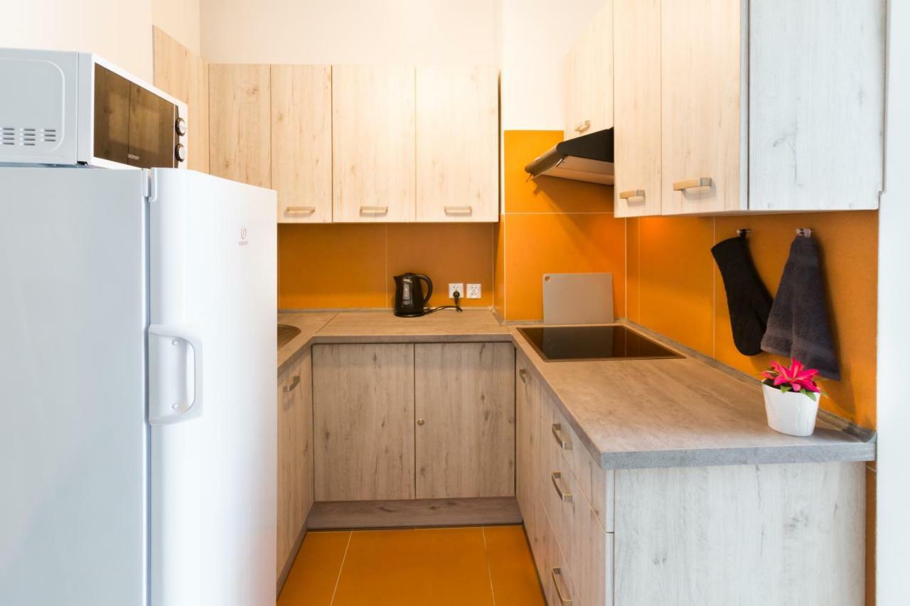 Dot Hostel - Pokoje I Noclegi W Centrum Bielsko-Biała Esterno foto