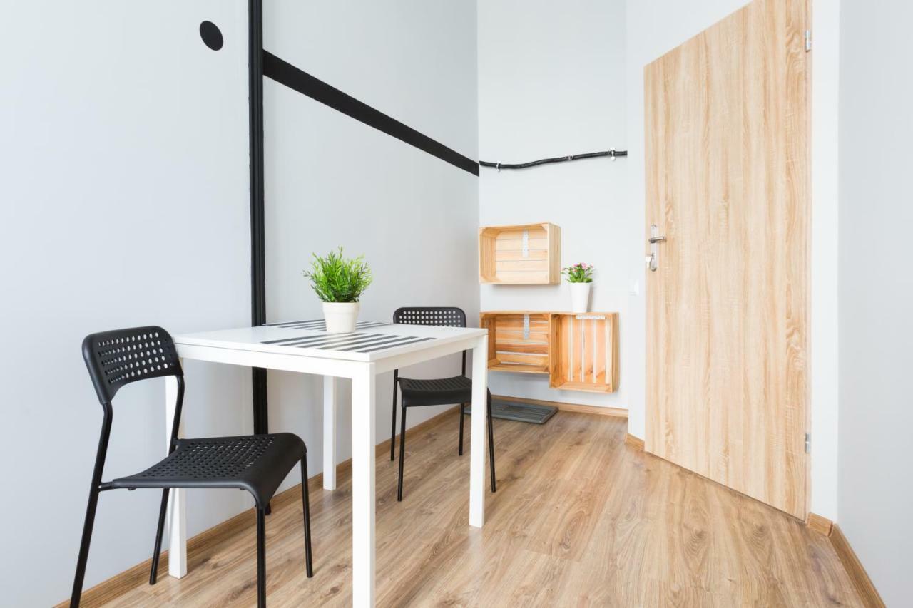 Dot Hostel - Pokoje I Noclegi W Centrum Bielsko-Biała Esterno foto