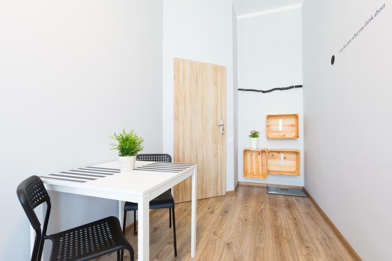 Dot Hostel - Pokoje I Noclegi W Centrum Bielsko-Biała Esterno foto